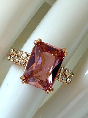 NEW Pink Statement Ring – 18K Rose Gold Plated – Large Emerald Cut CZ – Size 7
